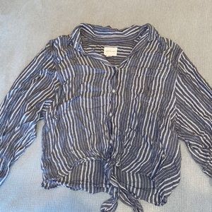 American Eagle Tie Front Top